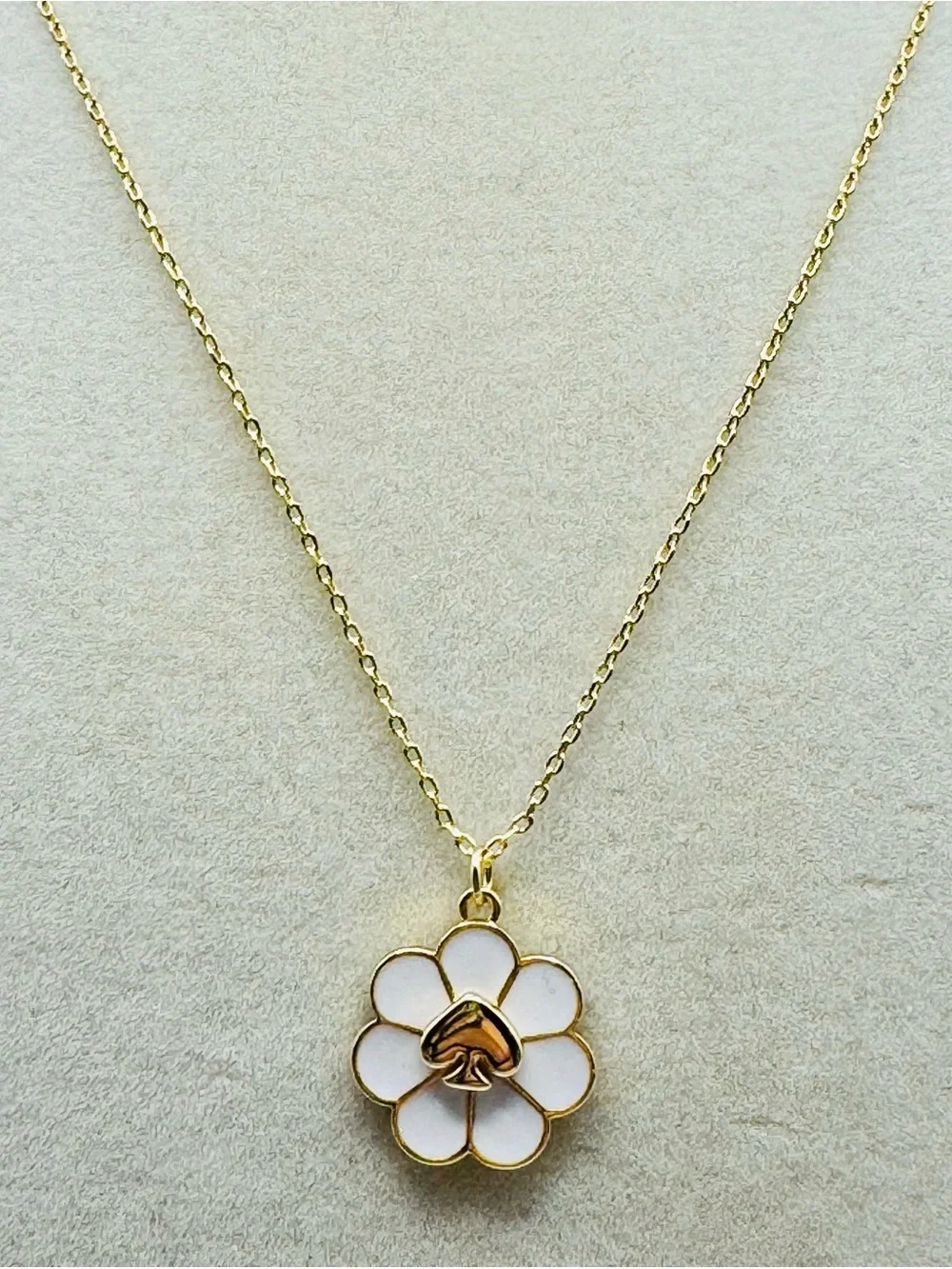 KATE SPADE Day Tripper Daisy Necklace NWOT